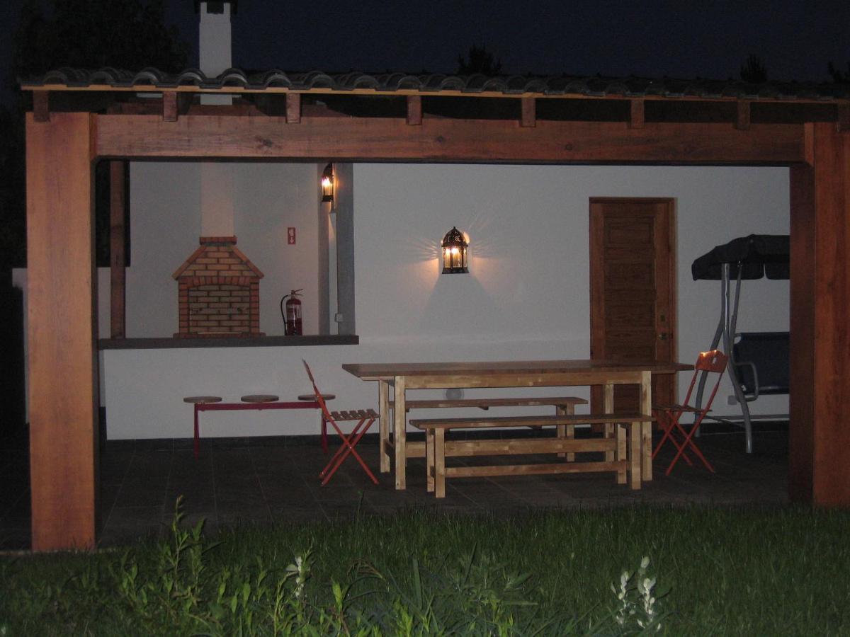 Casa Ribeira De Pera Villa Castanheira de Pera Dış mekan fotoğraf